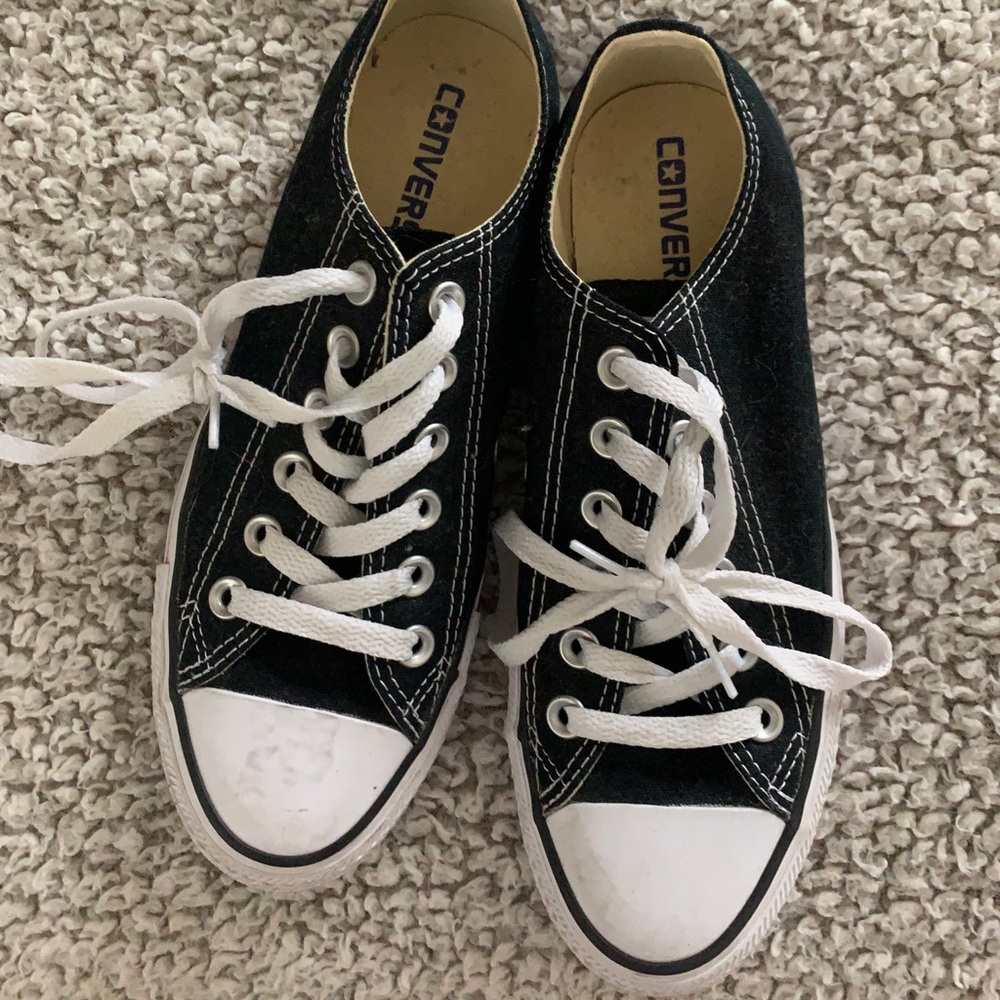 Black converse